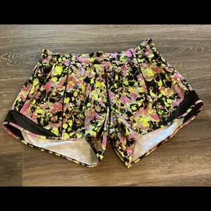 Lululemon hottie hot shorts